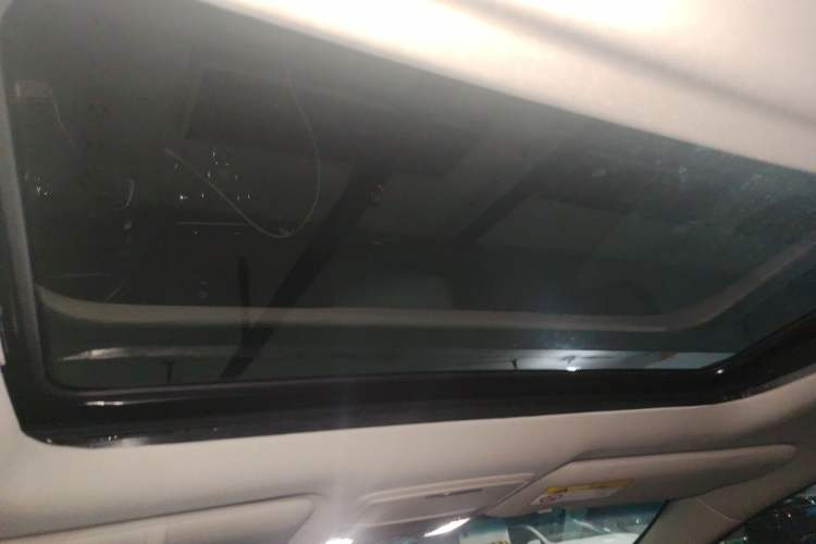 Used Honda Elysion 2022 2.0L eHEV Prestige Edition Headliner