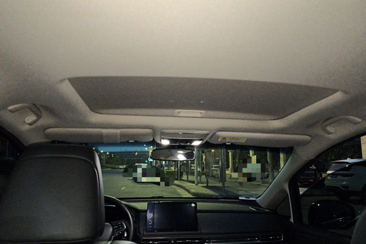 Used Honda Elysion 2022 2.0L eHEV Luxury Edition Headliner