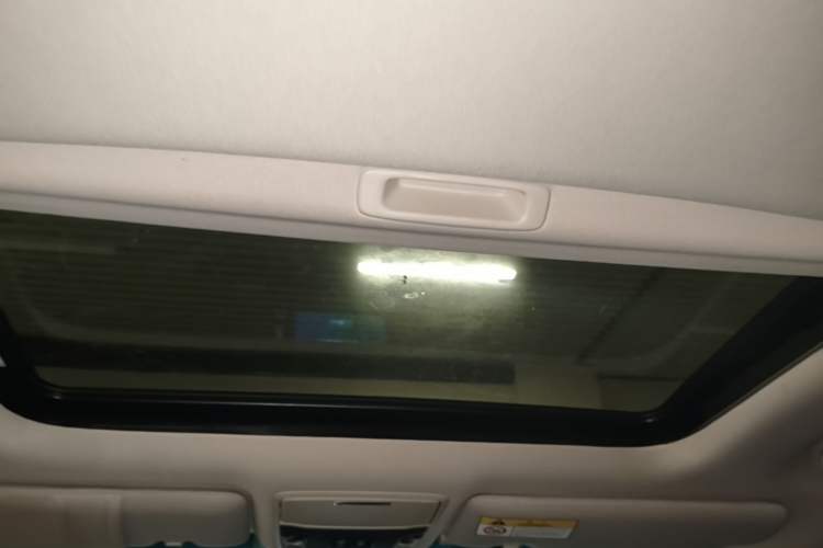 Used Honda Elysion 2022 2.0L eHEV Luxury Edition Headliner