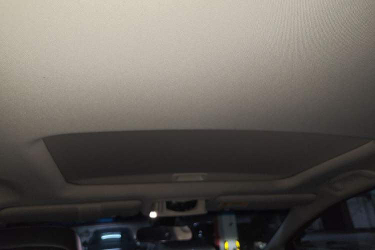 Used Honda Elysion 2022 2.0L eHEV Luxury Edition Headliner