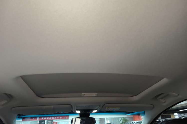 Used Honda Elysion 2022 2.0L eHEV Luxury First Edition Headliner
