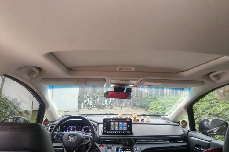 Used Honda Elysion 2022 2.0L eHEV Luxury Edition Headliner