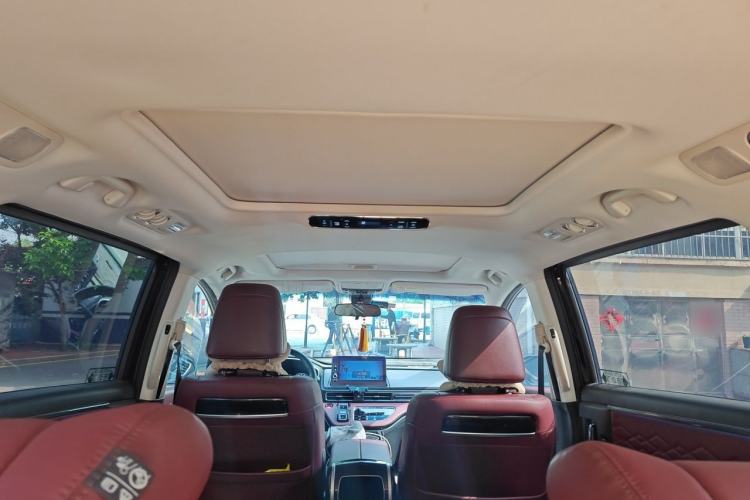 Used Honda Elysion 2022 2.0L eHEV Prestige Edition Headliner