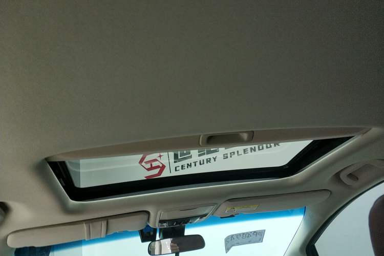 Used Honda Elysion 2022 2.0L eHEV Prestige Edition Headliner