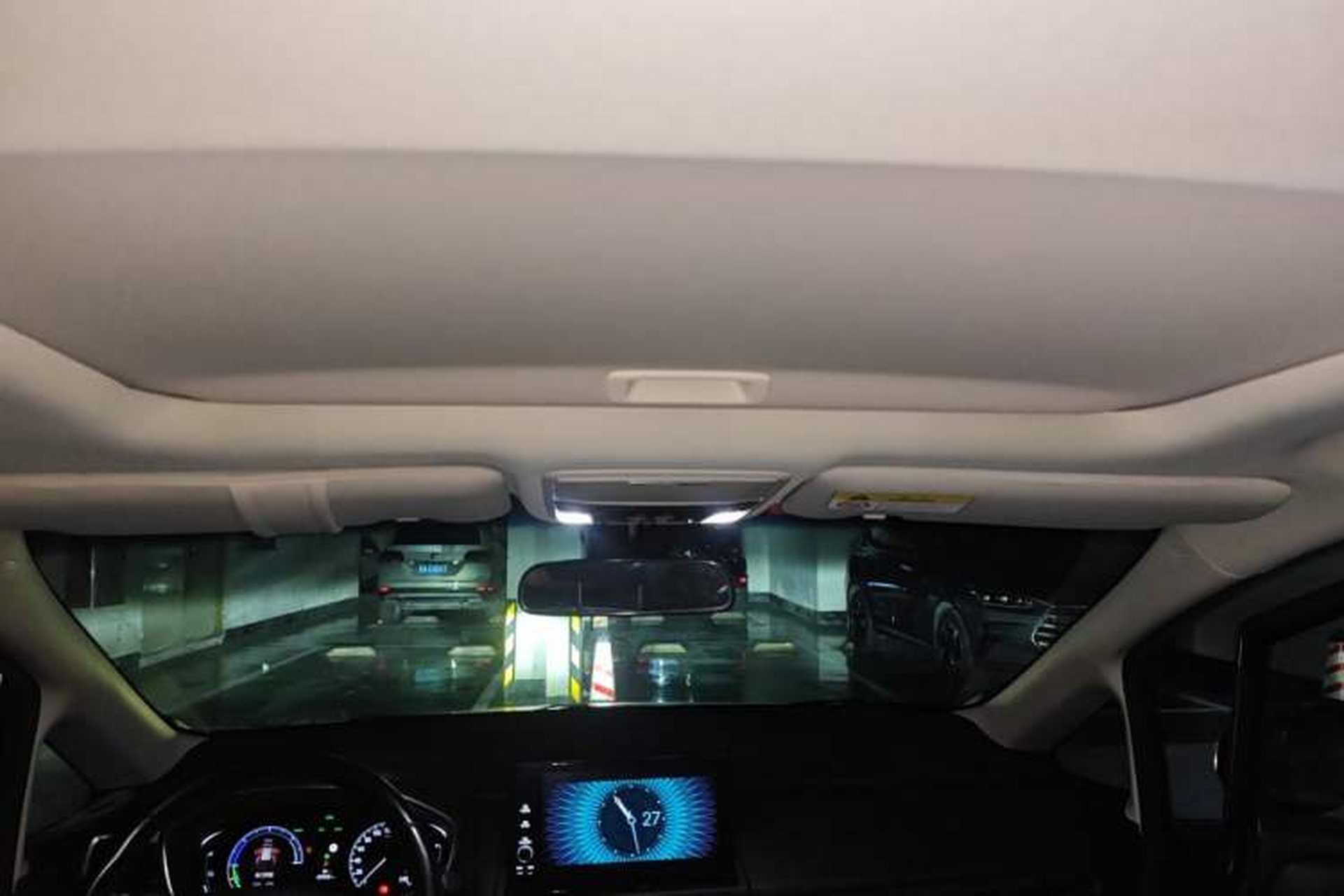 Used Honda Elysion 2022 2.0L eHEV Luxury Edition Headliner