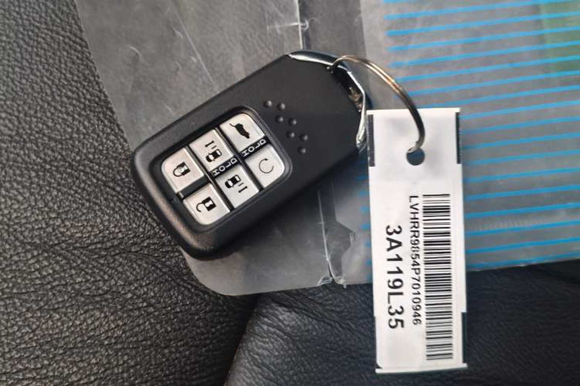 Used Honda Elysion 2022 2.0L eHEV Luxury Edition Interior 1