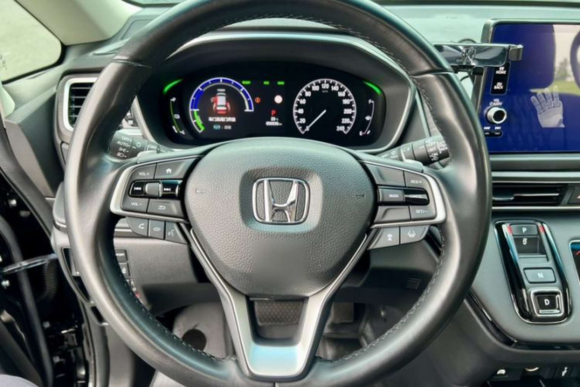 Used Honda Elysion 2022 2.0L eHEV Luxury First Edition Interior 9