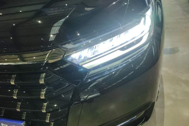 Used Honda Elysion 2022 2.0L eHEV Prestige Edition Left Front Headlight