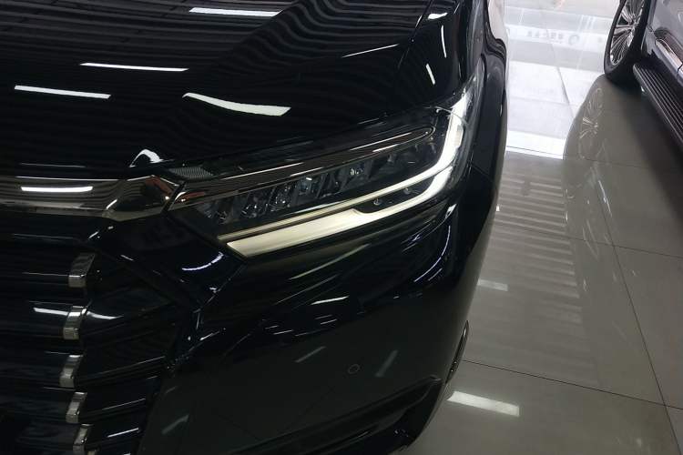 Used Honda Elysion 2022 2.0L eHEV Prestige Edition Left Front Headlight