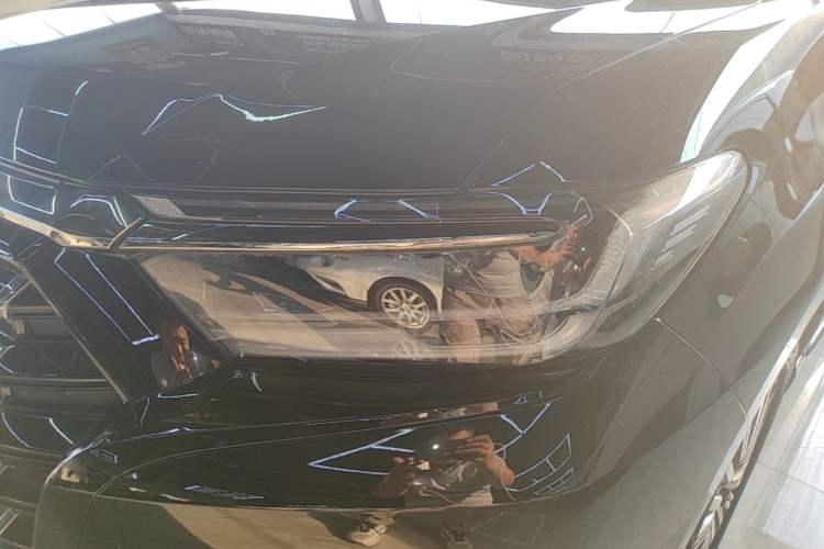 Used Honda Elysion 2022 2.0L eHEV Luxury Edition Left Front Headlight