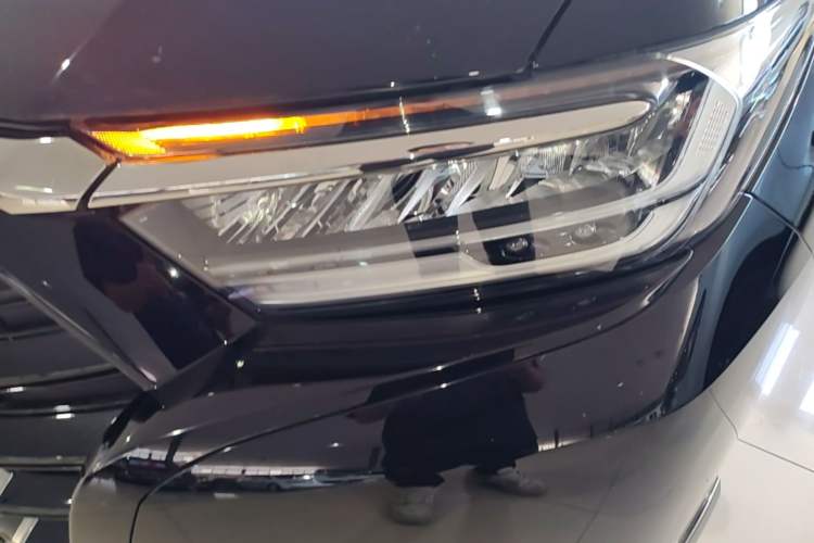 Used Honda Elysion 2022 2.0L eHEV Comfort Version Left Front Headlight