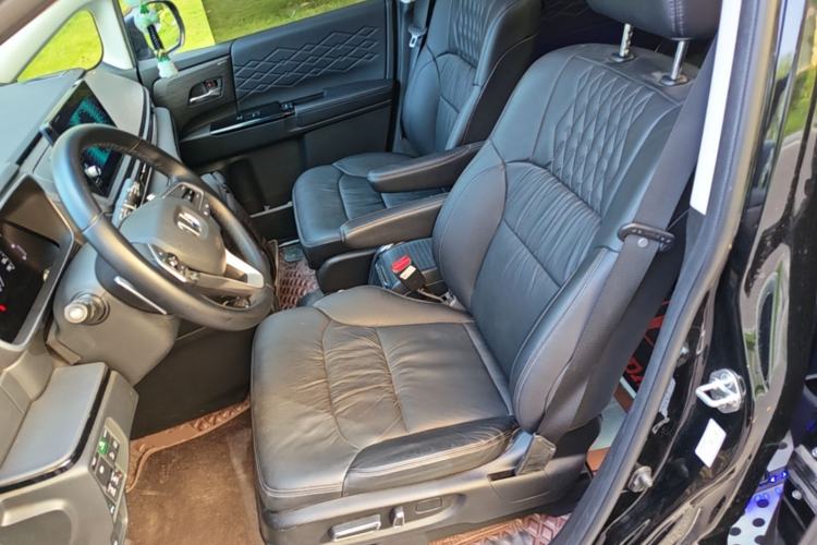 Used Honda Elysion 2022 2.0L eHEV Luxury Edition Left Front Seat
