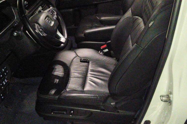 Used Honda Elysion 2022 2.0L eHEV Luxury First Edition Left Front Seat