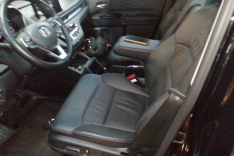 Used Honda Elysion 2022 2.0L eHEV Luxury First Edition Left Front Seat