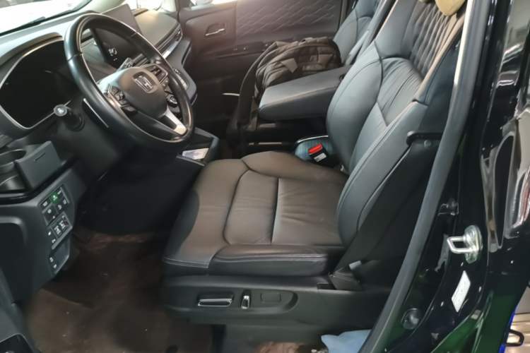 Used Honda Elysion 2022 2.0L eHEV Prestige Edition Left Front Seat