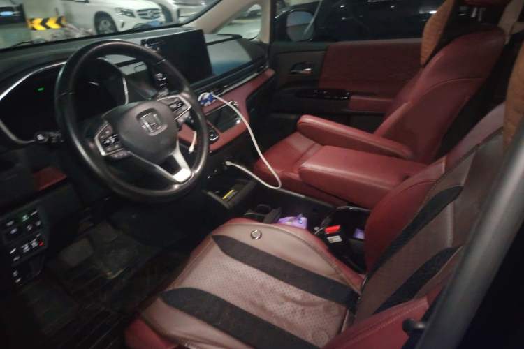 Used Honda Elysion 2022 2.0L eHEV Prestige Edition Left Front Seat