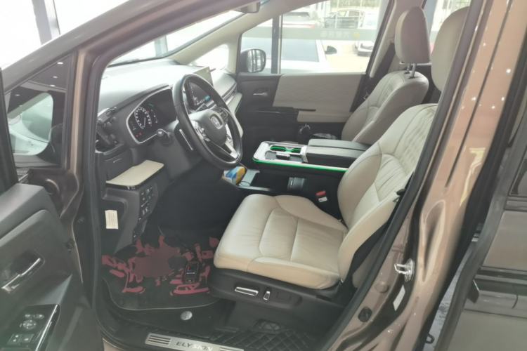 Used Honda Elysion 2022 2.0L eHEV Luxury Edition Left Front Seat
