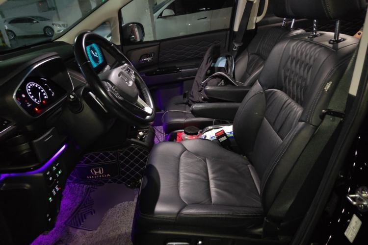 Used Honda Elysion 2022 2.0L eHEV Luxury Edition Left Front Seat