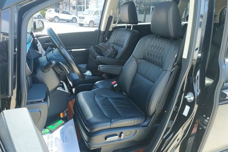 Used Honda Elysion 2022 2.0L eHEV Luxury First Edition Left Front Seat