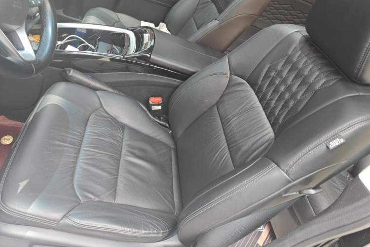 Used Honda Elysion 2022 2.0L eHEV Luxury Edition Left Front Seat