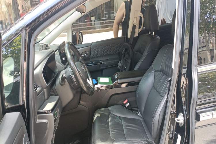 Used Honda Elysion 2022 2.0L eHEV Prestige Edition Left Front Seat