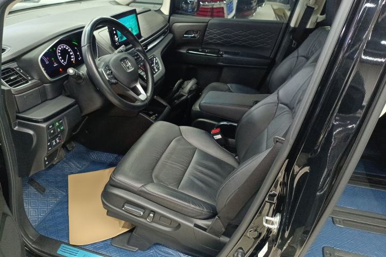 Used Honda Elysion 2022 2.0L eHEV Prestige Edition Left Front Seat