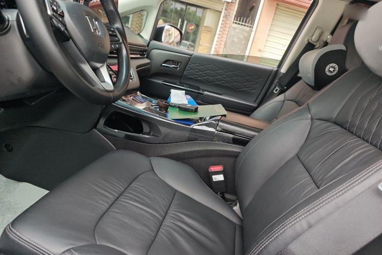 Used Honda Elysion 2022 2.0L eHEV Luxury Edition Left Front Seat