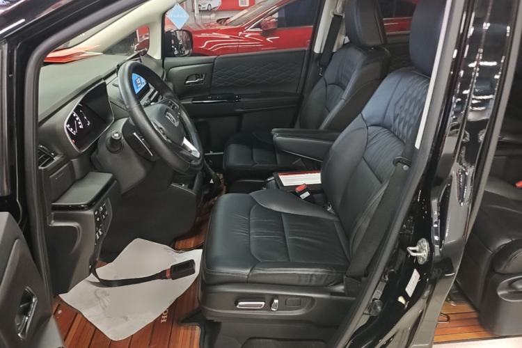Used Honda Elysion 2022 2.0L eHEV Luxury Edition Left Front Seat