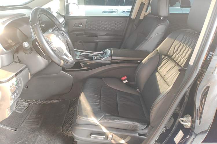 Used Honda Elysion 2022 2.0L eHEV Luxury Edition Left Front Seat