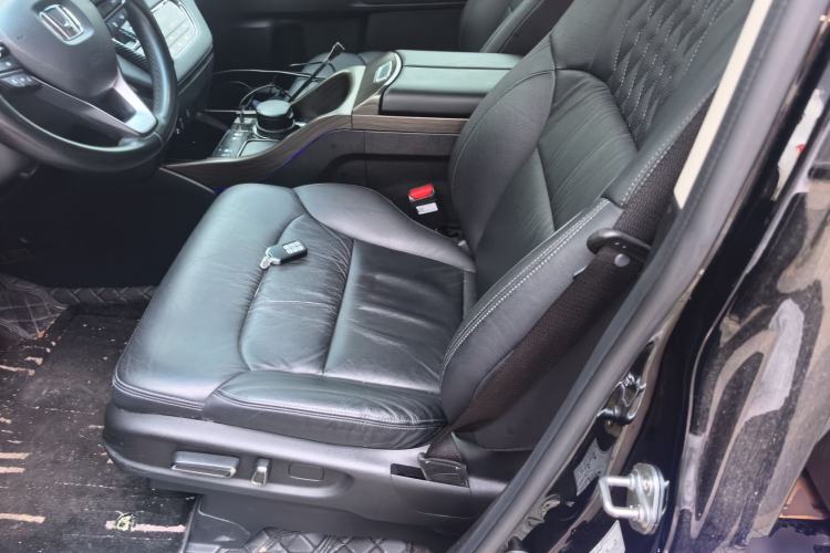 Used Honda Elysion 2022 2.0L eHEV Luxury Edition Left Front Seat