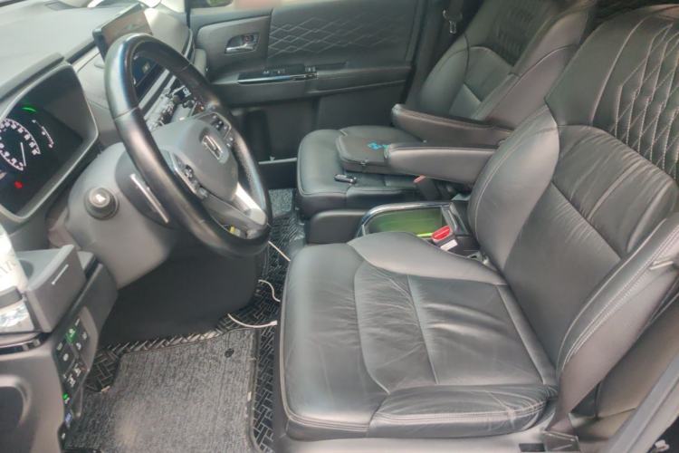 Used Honda Elysion 2022 2.0L eHEV Luxury Edition Left Front Seat