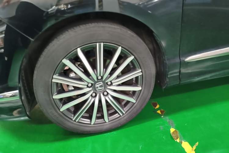 Used Honda Elysion 2022 2.0L eHEV Prestige Edition Left Front Wheel Hub