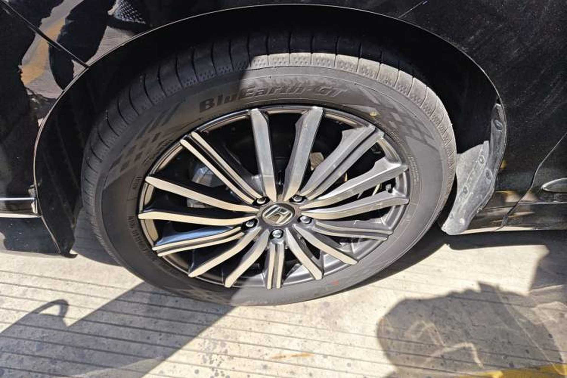 Used Honda Elysion 2022 2.0L eHEV Luxury Edition Left Front Wheel Hub