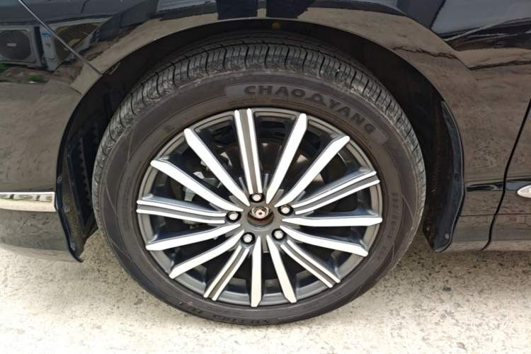 Used Honda Elysion 2022 2.0L eHEV Luxury Edition Left Front Wheel Hub