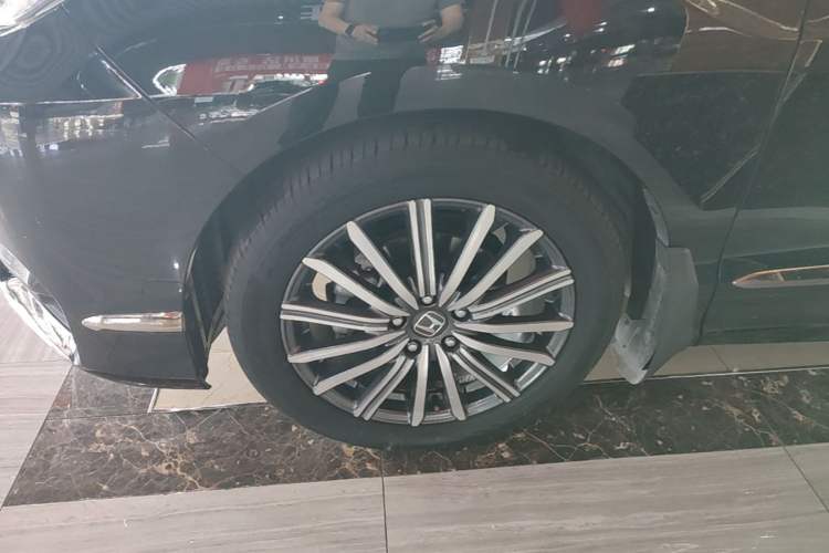 Used Honda Elysion 2022 2.0L eHEV Prestige Edition Left Front Wheel Hub