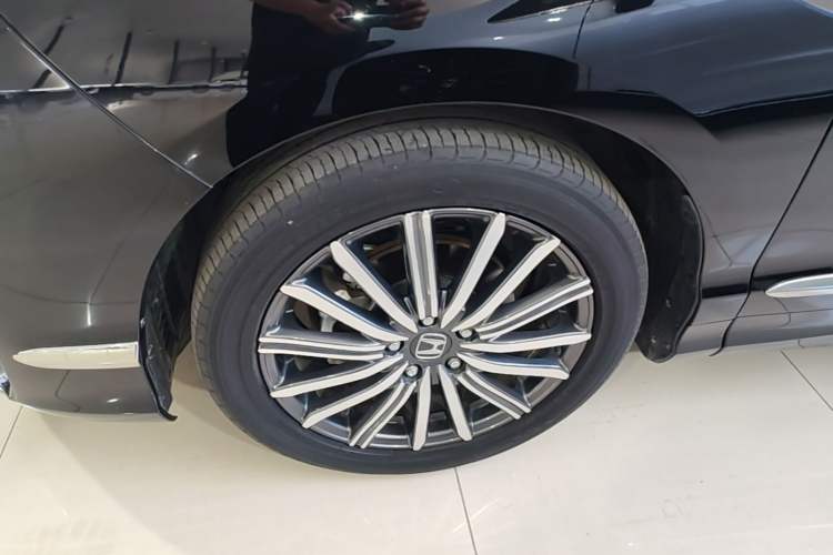 Used Honda Elysion 2022 2.0L eHEV Comfort Version Left Front Wheel Hub