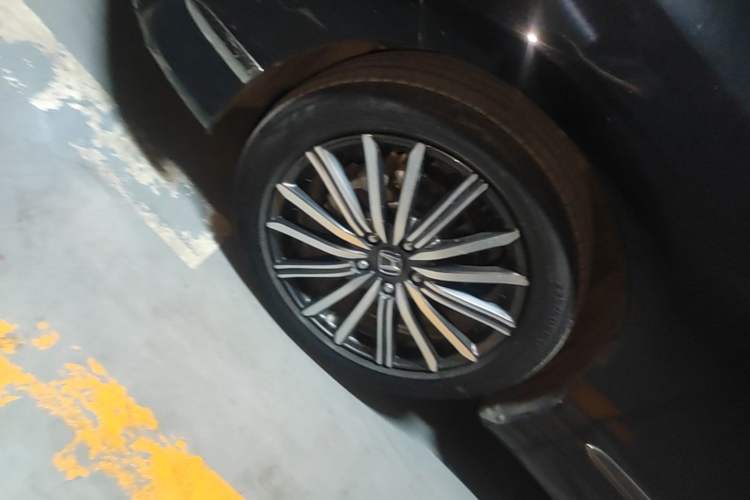 Used Honda Elysion 2022 2.0L eHEV Luxury Edition Left Front Wheel Hub