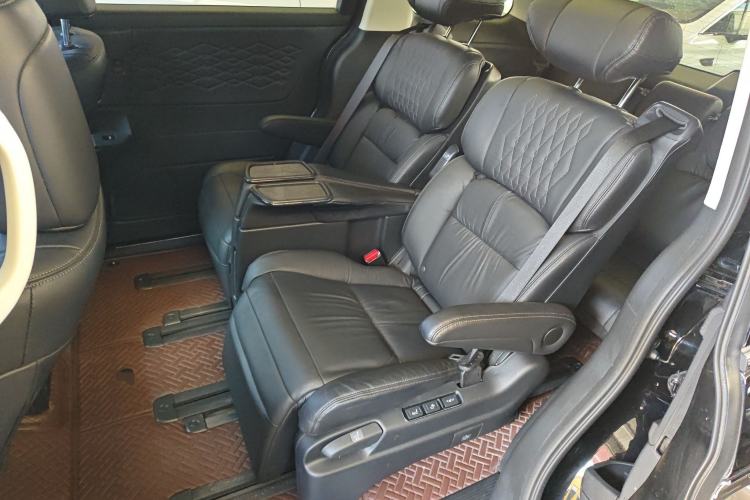 Used Honda Elysion 2022 2.0L eHEV Luxury Edition Left Rear Seat