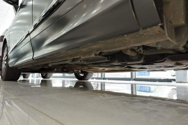 Used Honda Elysion 2022 2.0L eHEV Luxury Edition Left Side Sill