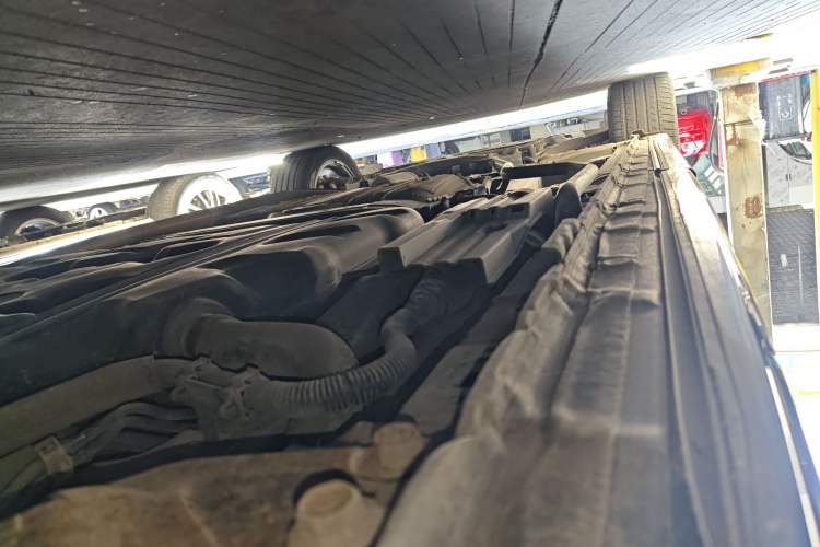 Used Honda Elysion 2022 2.0L eHEV Luxury Edition Left Side Sill