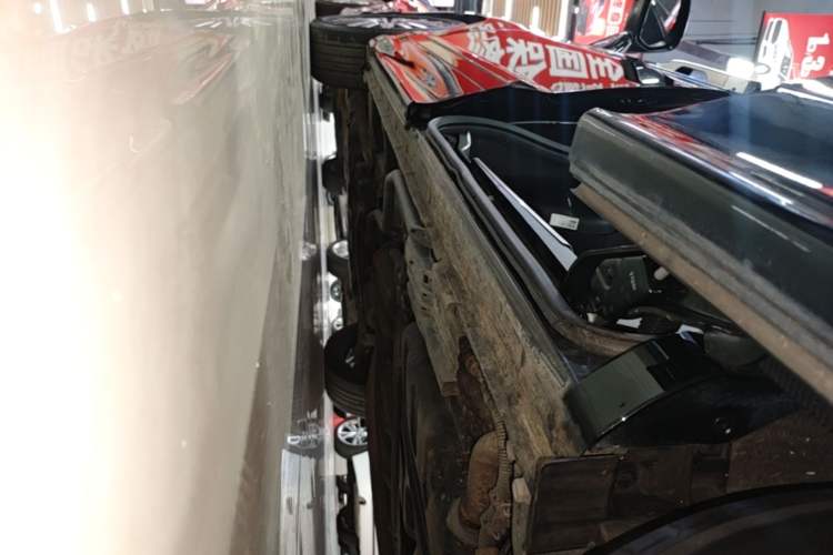Used Honda Elysion 2022 2.0L eHEV Luxury Edition Left Side Sill