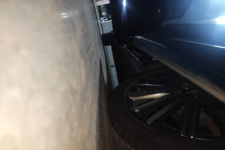 Used Honda Elysion 2022 2.0L eHEV Luxury Edition Left Side Sill
