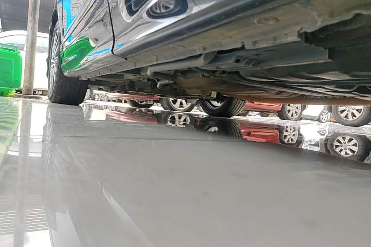 Used Honda Elysion 2022 2.0L eHEV Luxury First Edition Left Side Sill
