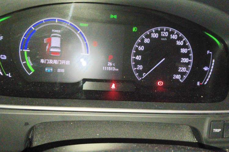 Used Honda Elysion 2022 2.0L eHEV Luxury First Edition Odometer Close Up