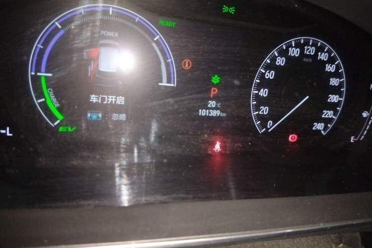 Used Honda Elysion 2022 2.0L eHEV Luxury Edition Odometer Close Up