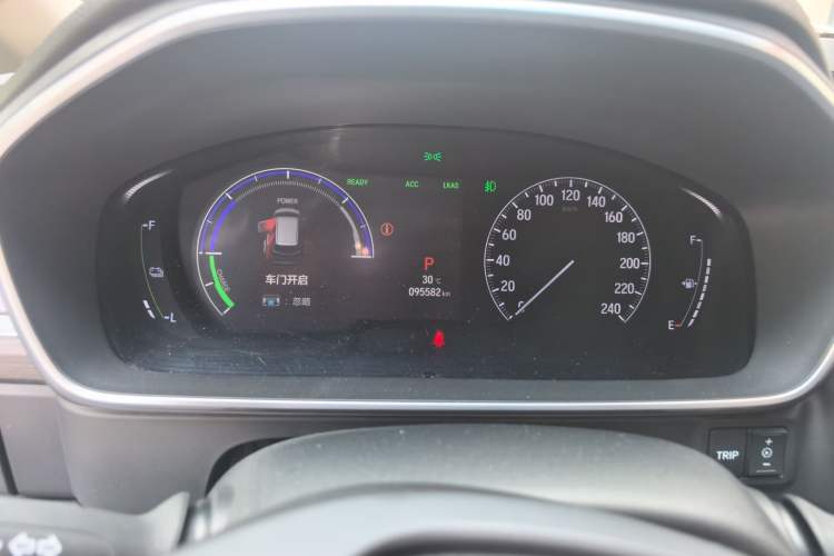 Used Honda Elysion 2022 2.0L eHEV Luxury Edition Odometer Close Up