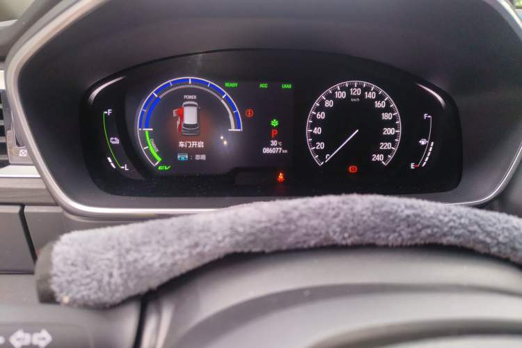 Used Honda Elysion 2022 2.0L eHEV Luxury Edition Odometer Close Up
