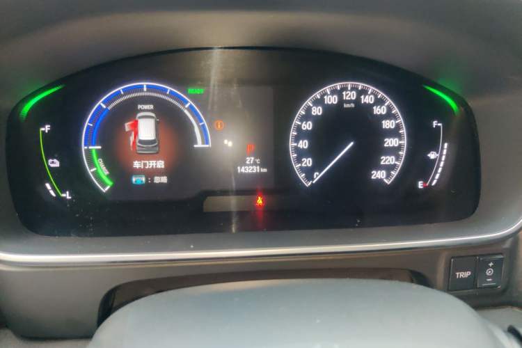 Used Honda Elysion 2022 2.0L eHEV Luxury Edition Odometer Close Up