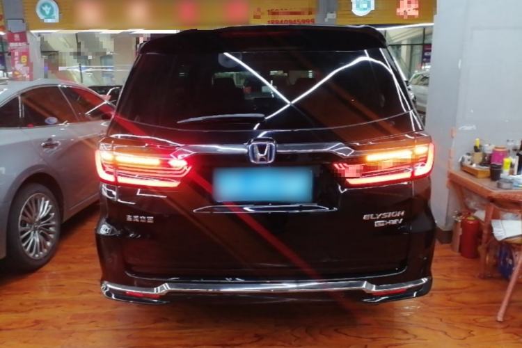 Used Honda Elysion 2022 2.0L eHEV Luxury First Edition Rear