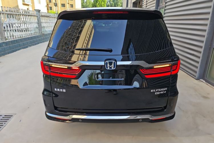 Used Honda Elysion 2022 2.0L eHEV Luxury Edition Rear